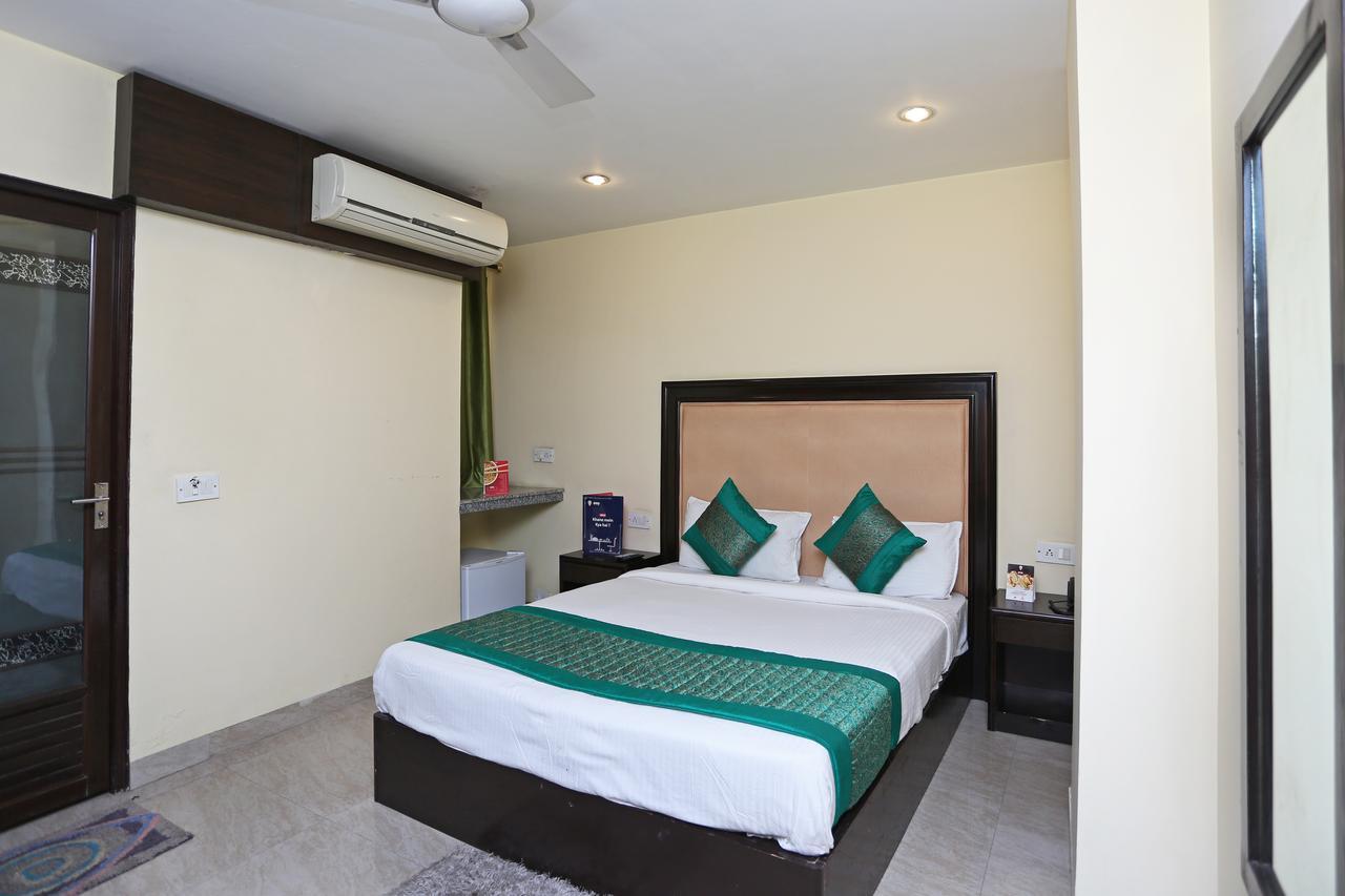 Oyo 714 Hotel De Plaza 뉴델리 외부 사진