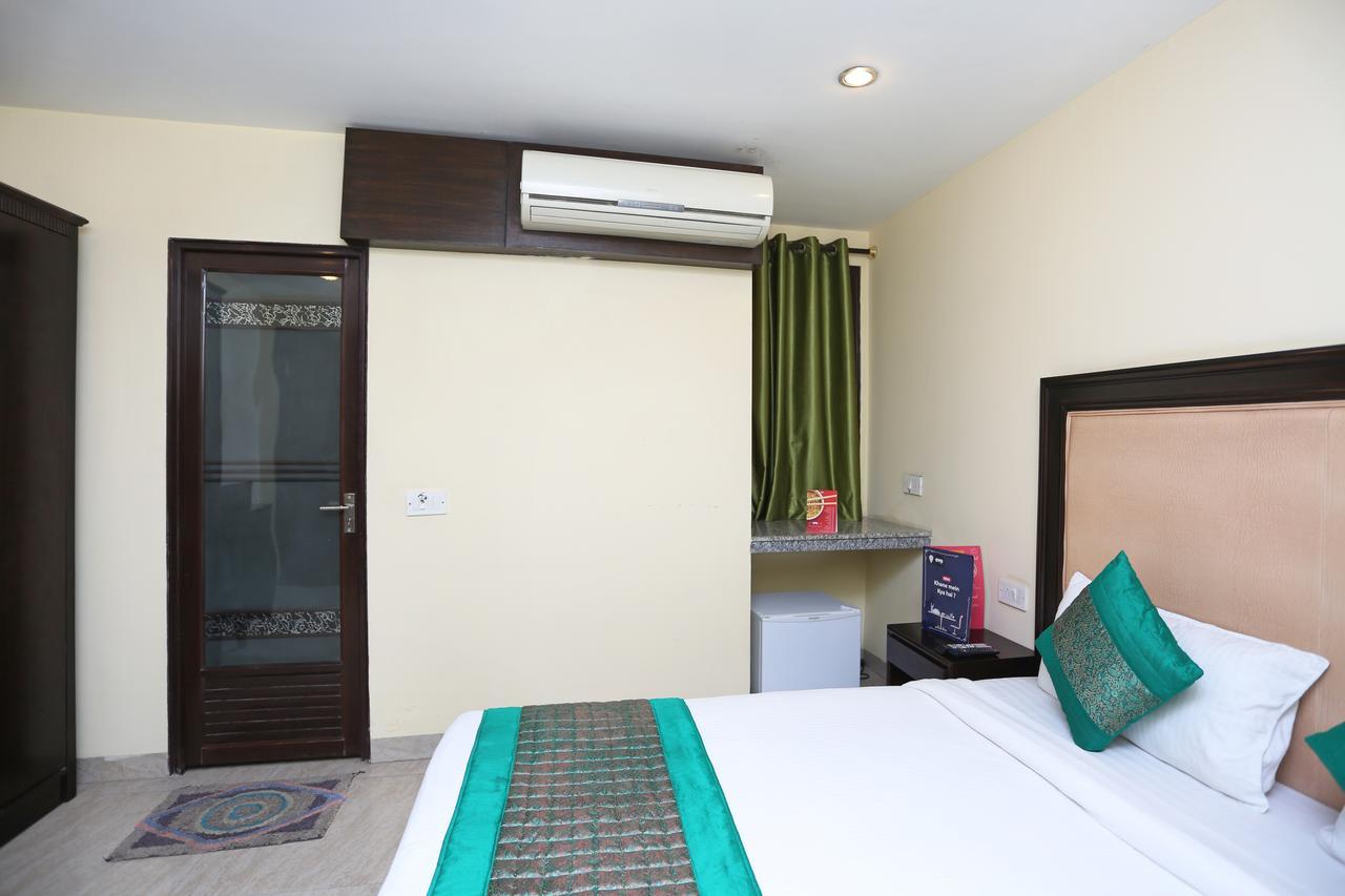Oyo 714 Hotel De Plaza 뉴델리 외부 사진