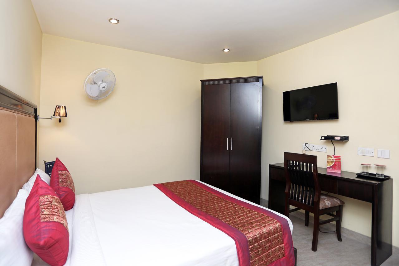 Oyo 714 Hotel De Plaza 뉴델리 외부 사진